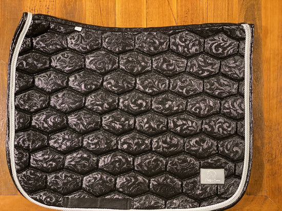 Black floral saddle pad - Dressage